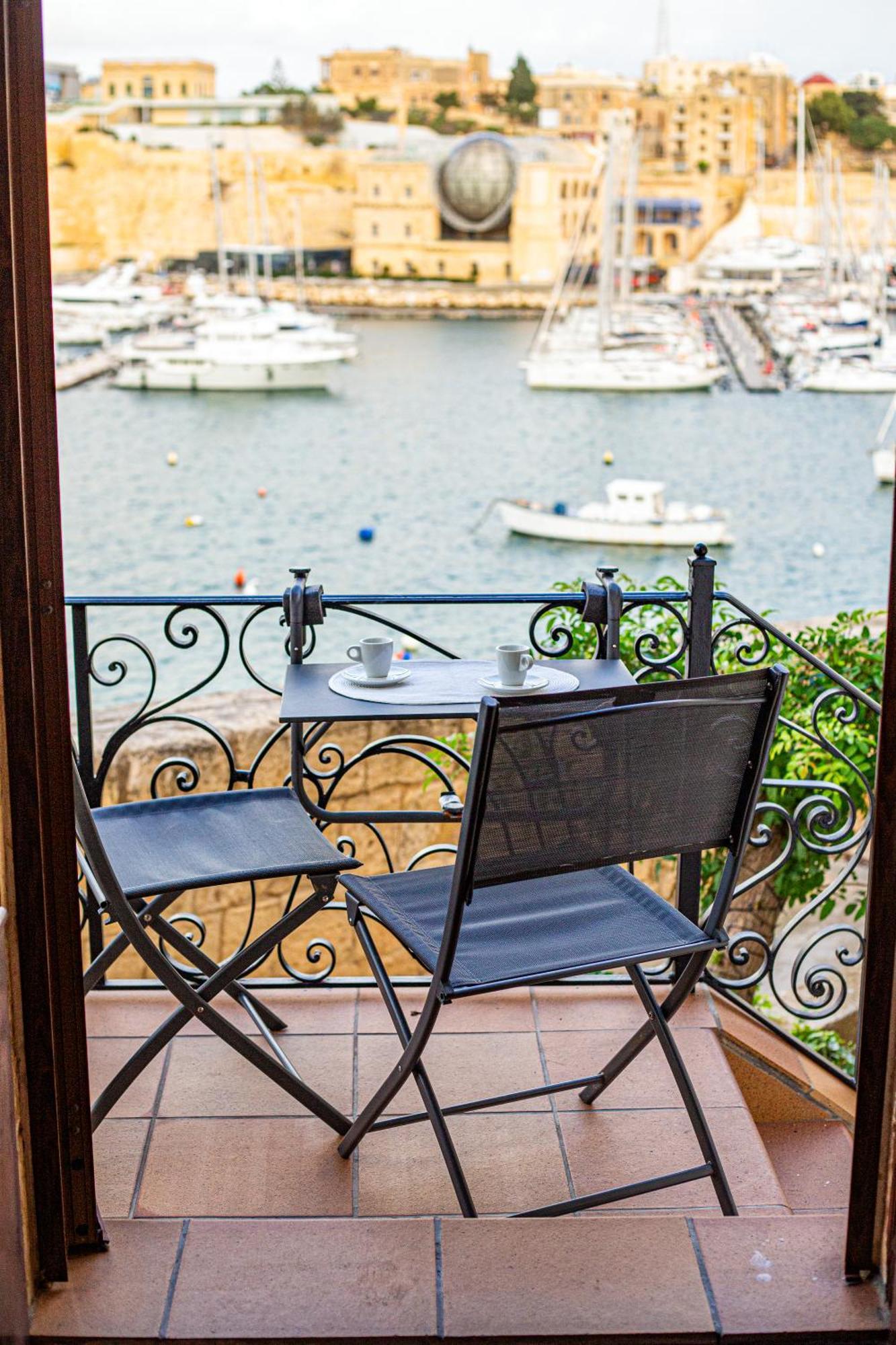 Seagull Birgu - Waterfront Home 外观 照片